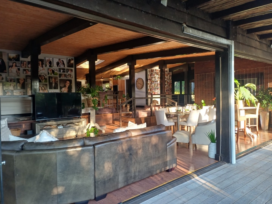 4 Bedroom Property for Sale in Hoekwil Western Cape